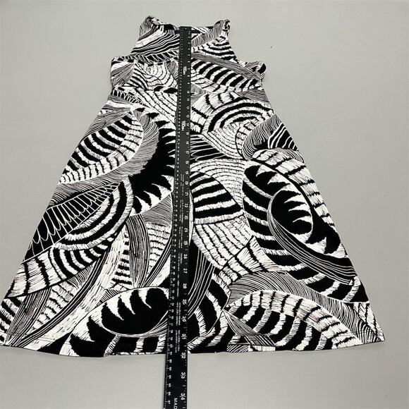 Athleta Black White Leaf Print Dress XXS Sleeveless Stretch Travel Summer Resort - Picture 9 of 11